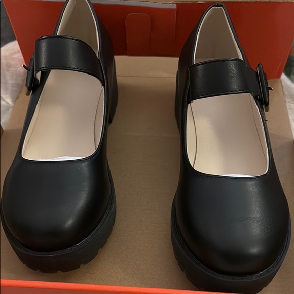 Black Leather Mary Jane Shoes - Picture 1 of 8